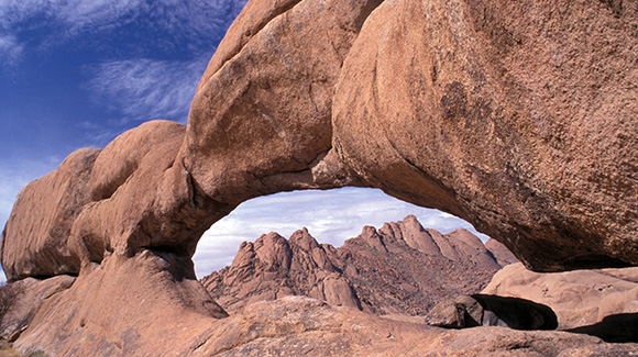 Namibia_580x325_F15-04